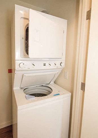 Greenburg 2 Bedroom Apt Greenburg - 2 Bed Apt